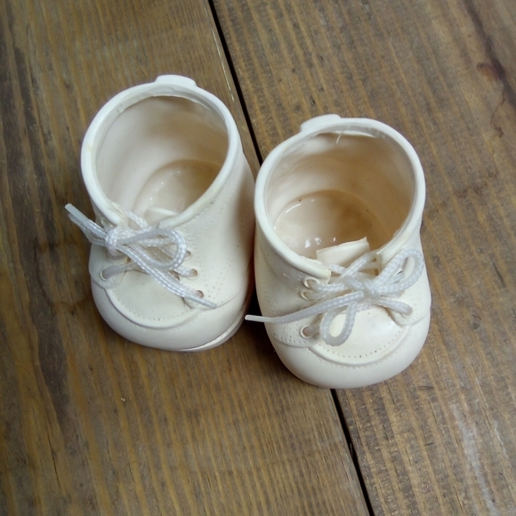 Vintage Furskins Off White Boots Shoes for Furskins Bear or Cabbage Patch Doll - Picture 1 of 6